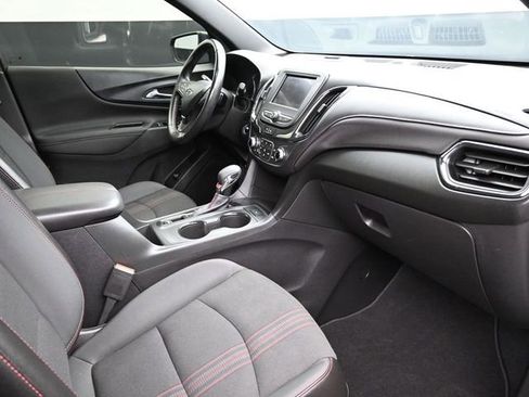 Used 2022 Chevrolet Equinox RS image 16