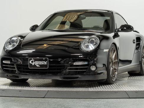 Used 2011 Porsche 911 Turbo AWD/4WD image 3