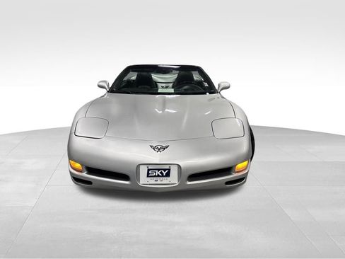 Used 2001 Chevrolet Corvette Convertible w/ Preferred Equipment Group2 image 43