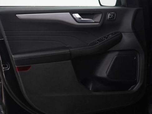 Used 2023 Ford Escape Platinum image 22