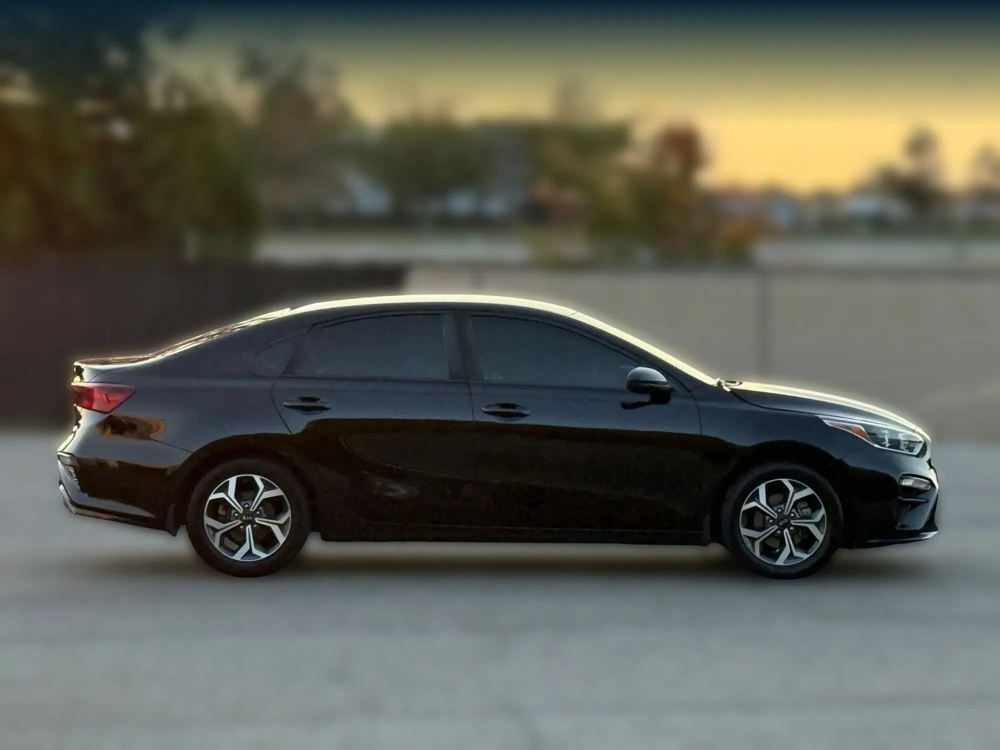 Used 2020 Kia Forte LXS FWD image 7