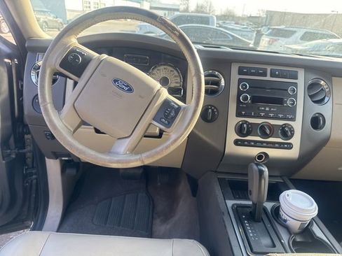 Used 2010 Ford Expedition EL XLT image 13