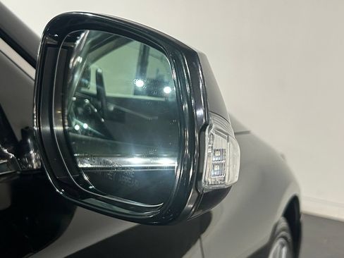 Used 2015 INFINITI Q50 AWD w/ Technology Package image 13