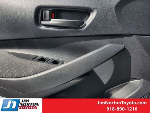Used 2024 Toyota Corolla LE image 24
