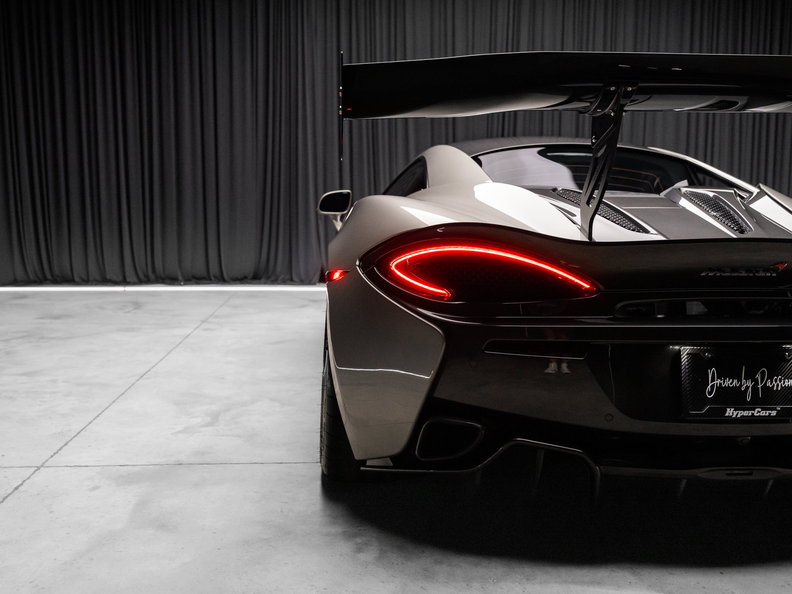 Used 2017 McLaren 570S Coupe RWD image 43