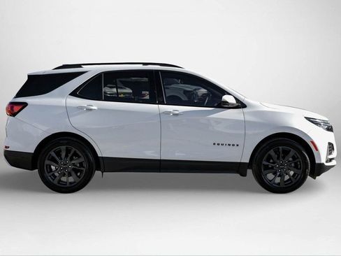 Used 2023 Chevrolet Equinox RS w/ RS Leather Package image 5