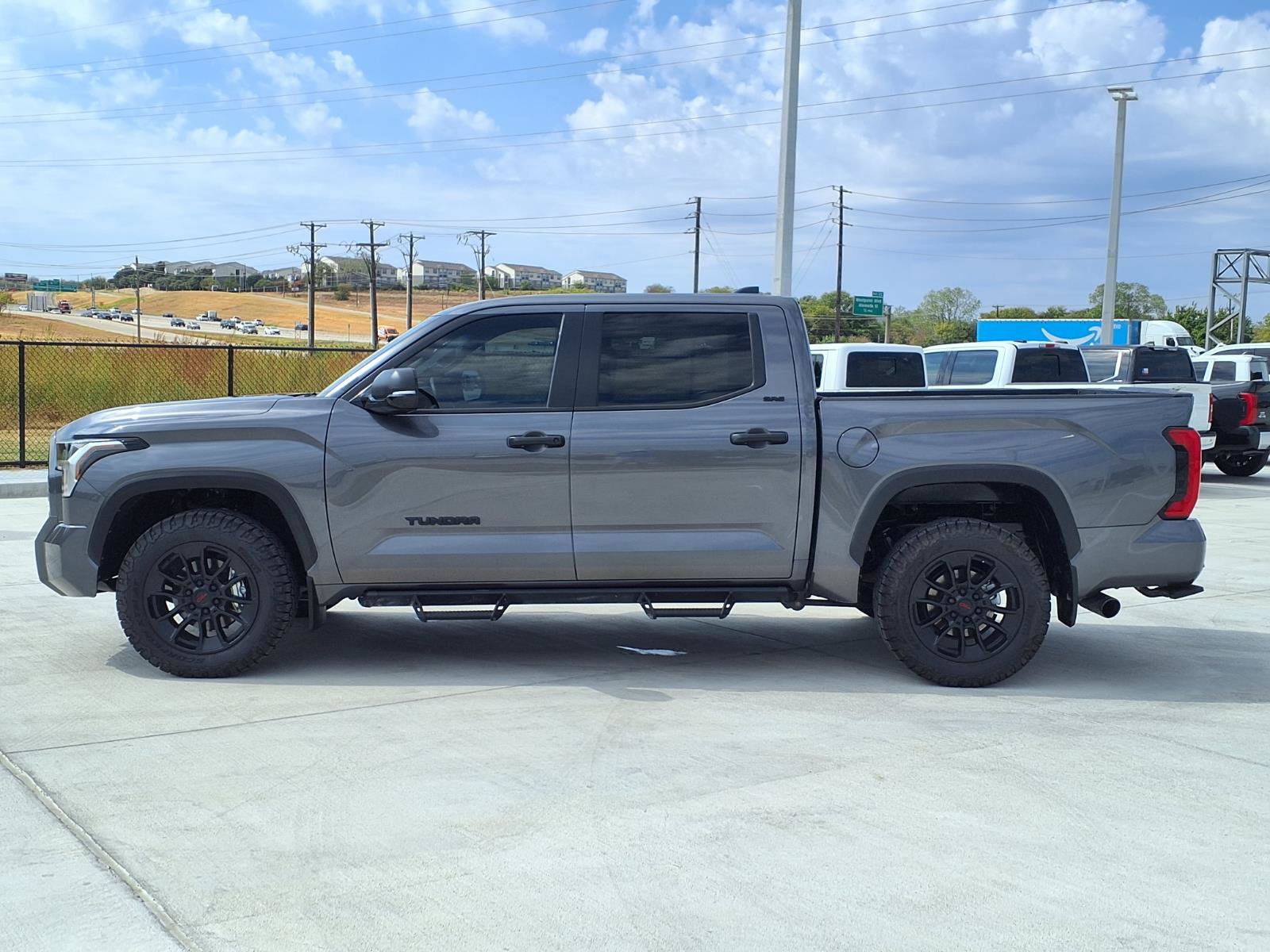 Used 2025 Toyota Tundra SR5 w/ SR5 Convenience Package AWD/4WD image 6