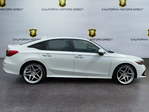 Used 2023 Honda Civic Sport image 4
