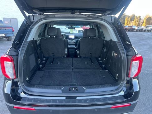 Used 2023 Ford Explorer XLT w/ Equipment Group 202A image 27