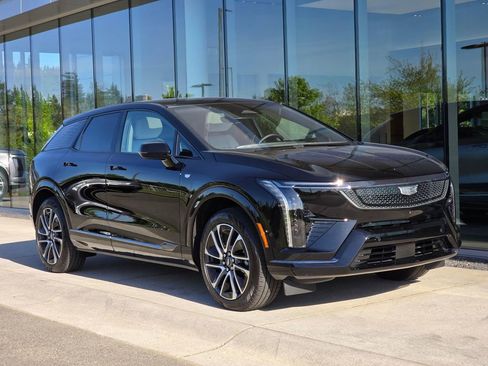 Used 2026 Cadillac Optiq Sport 1 AWD/4WD image 7