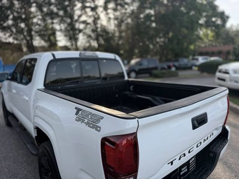 Used 2019 Toyota Tacoma SR w/ SR Convenience Package RWD image 7