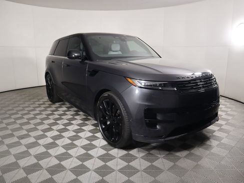 New 2026 Land Rover Range Rover Sport Dynamic SE image 3
