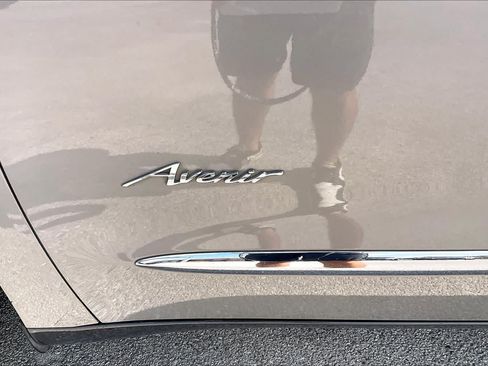 Used 2018 Buick Enclave Avenir w/ Avenir Technology Package FWD image 10