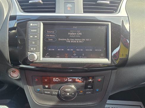 Used 2019 Nissan Sentra SV FWD image 7