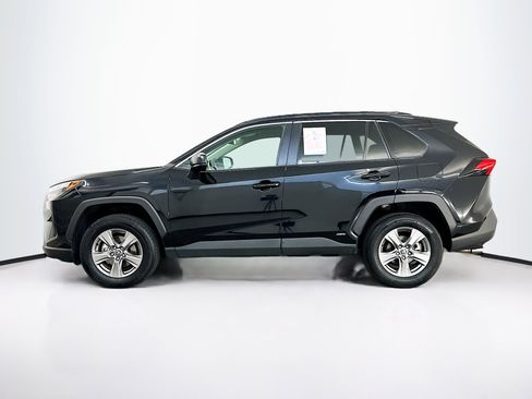 Used 2025 Toyota RAV4 LE image 4