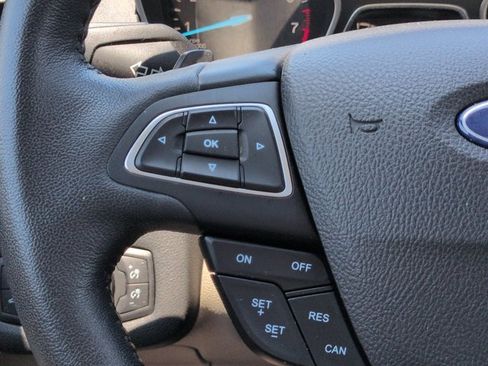 Used 2017 Ford Escape Titanium FWD image 28