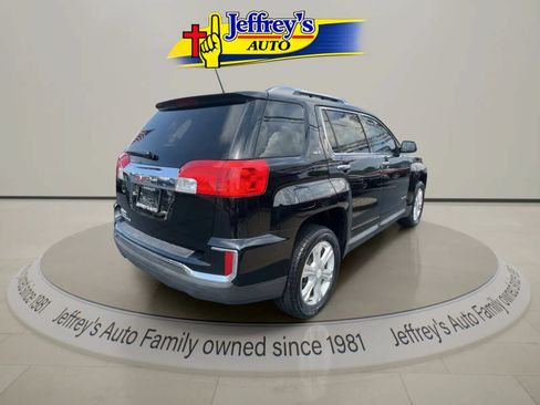 Used 2017 GMC Terrain SLT FWD image 3