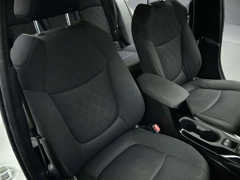 Used 2020 Toyota Corolla LE image 30