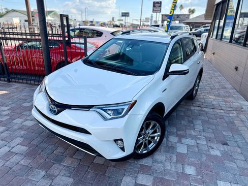 Used 2016 Toyota RAV4 Limited w/ Advanced Technology Package AWD/4WD image 30