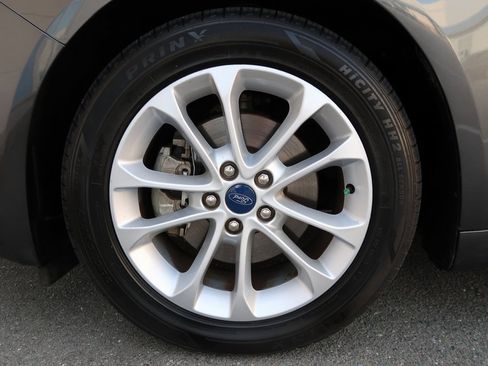 Used 2020 Ford Fusion SE image 41