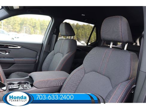 New 2025 Honda Pilot Sport image 21