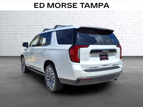 Used 2024 GMC Yukon Denali Ultimate AWD/4WD image 3