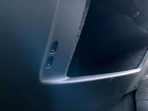 New 2026 Cadillac Optiq Sport 2 image 19