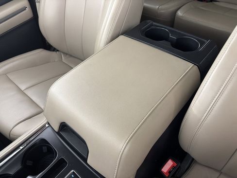 Used 2023 Ford Expedition Max XLT image 30