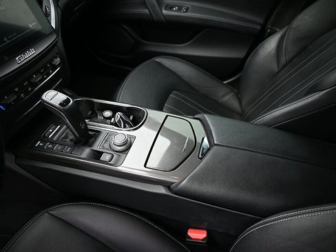 Used 2019 Maserati Ghibli S Q4 AWD/4WD image 43