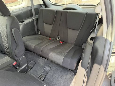 Used 2012 MAZDA MAZDA5 Touring w/ Moonroof & Audio Pkg FWD image 24