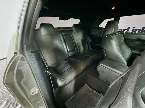 Used 2018 Dodge Challenger R/T Plus image 30