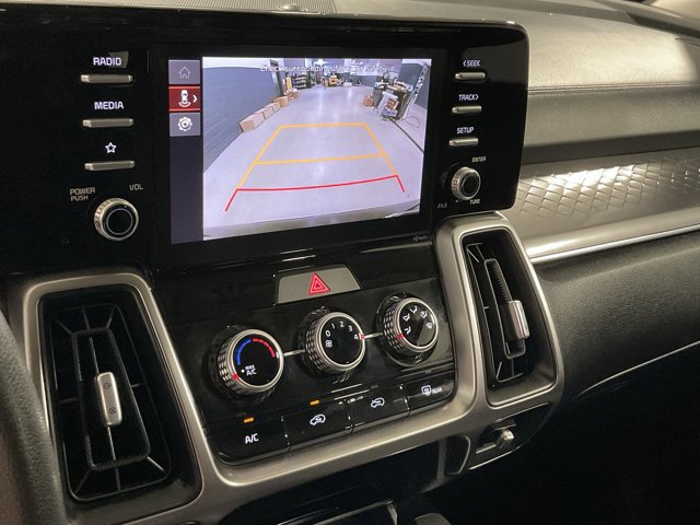 Used 2023 Kia Sorento LX FWD image 22