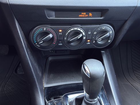 Used 2016 MAZDA MAZDA3 i Sport FWD image 21