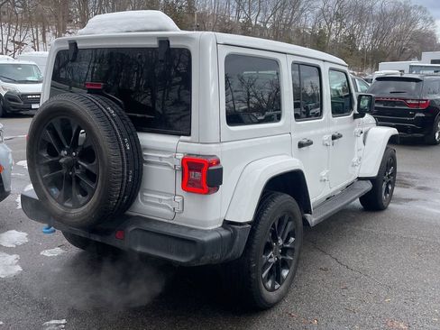 Used 2022 Jeep Wrangler Unlimited Sahara w/ Cold Weather Group image 7