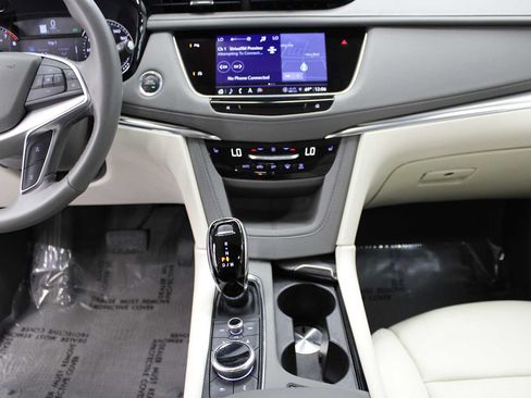 Used 2023 Cadillac XT5 Premium Luxury AWD/4WD image 25