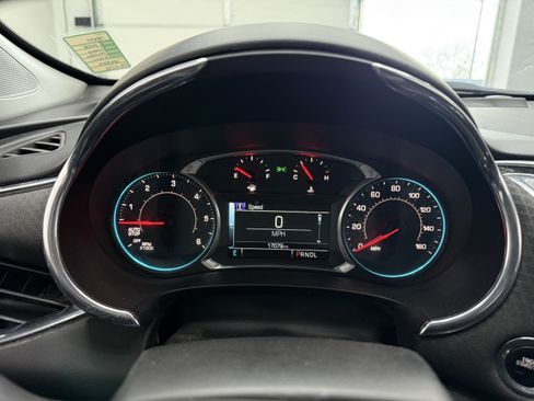 Used 2018 Chevrolet Malibu LT image 16