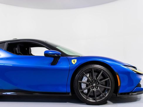 Certified 2022 Ferrari SF90 Stradale image 18
