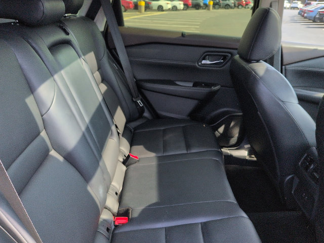 Used 2023 Nissan Rogue SV w/ SV Premium B Package AWD/4WD image 11