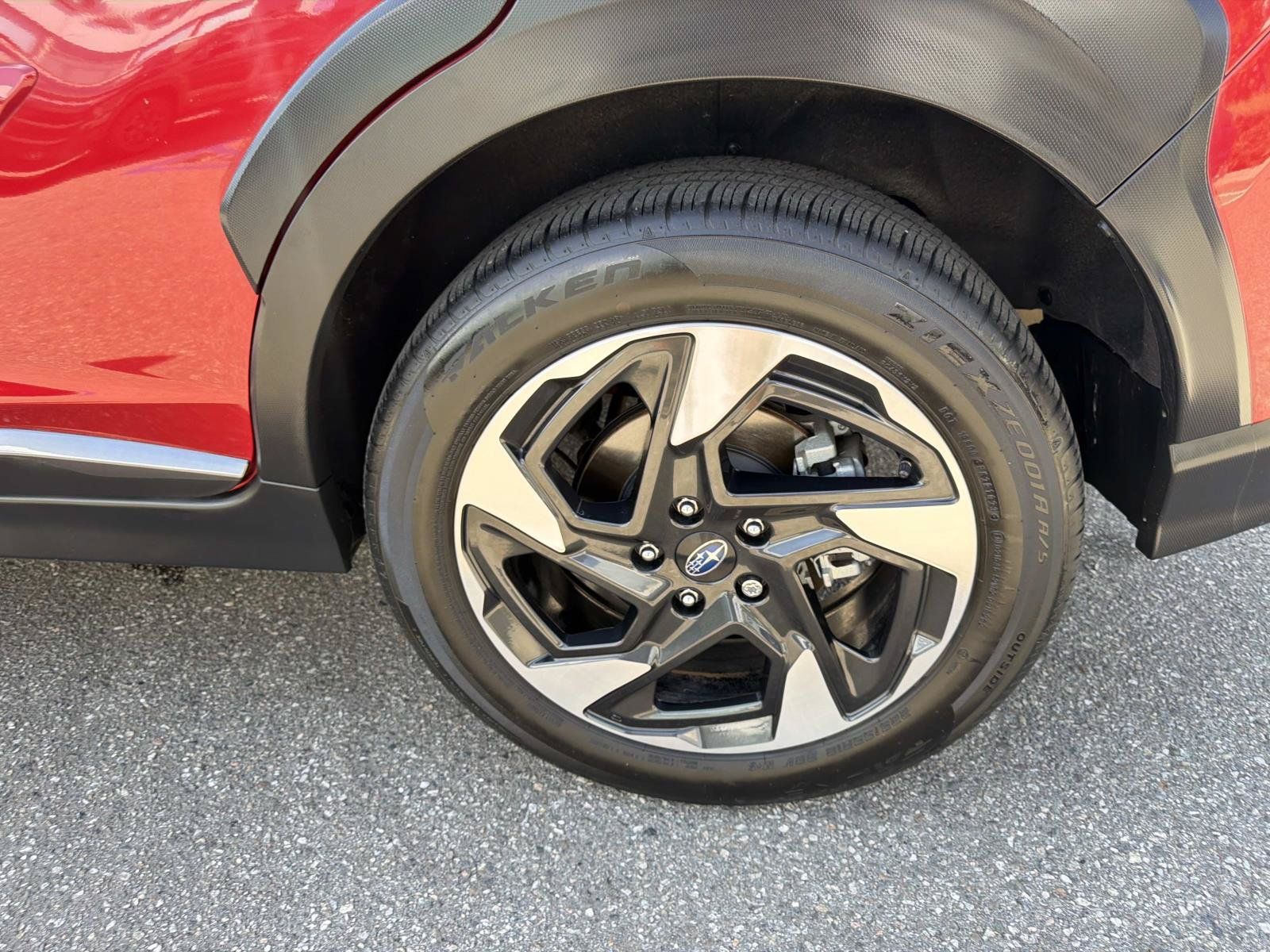 Used 2024 Subaru Crosstrek 2.5i Limited w/ Crosstrek Mirror Package AWD/4WD image 7