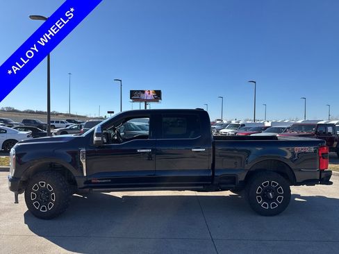 Used 2024 Ford F350 Platinum w/ FX4 Off-Road Package image 3