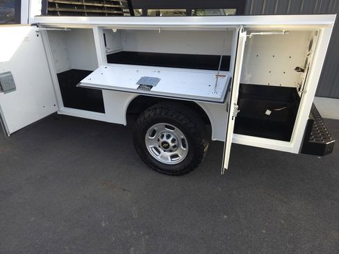 Used 2020 Chevrolet Silverado 2500 W/T w/ WT Convenience Package image 4