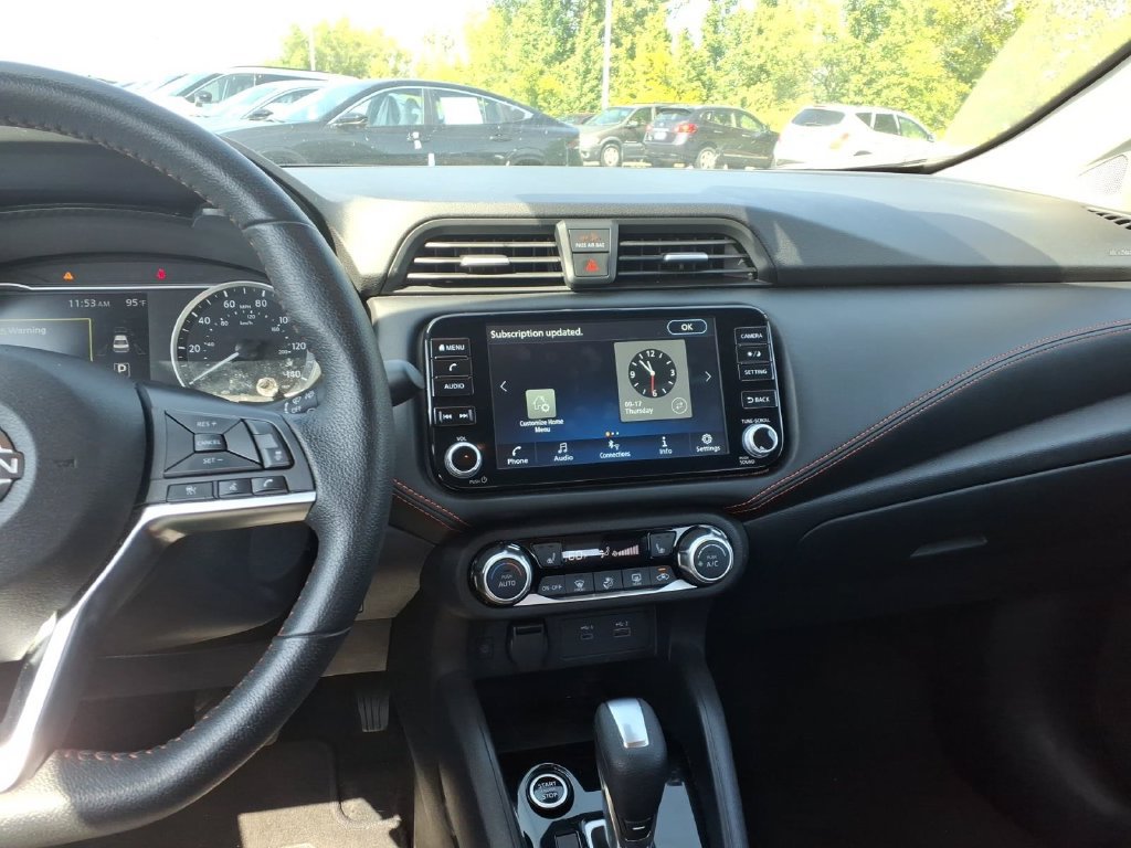 Used 2024 Nissan Versa SR FWD image 10