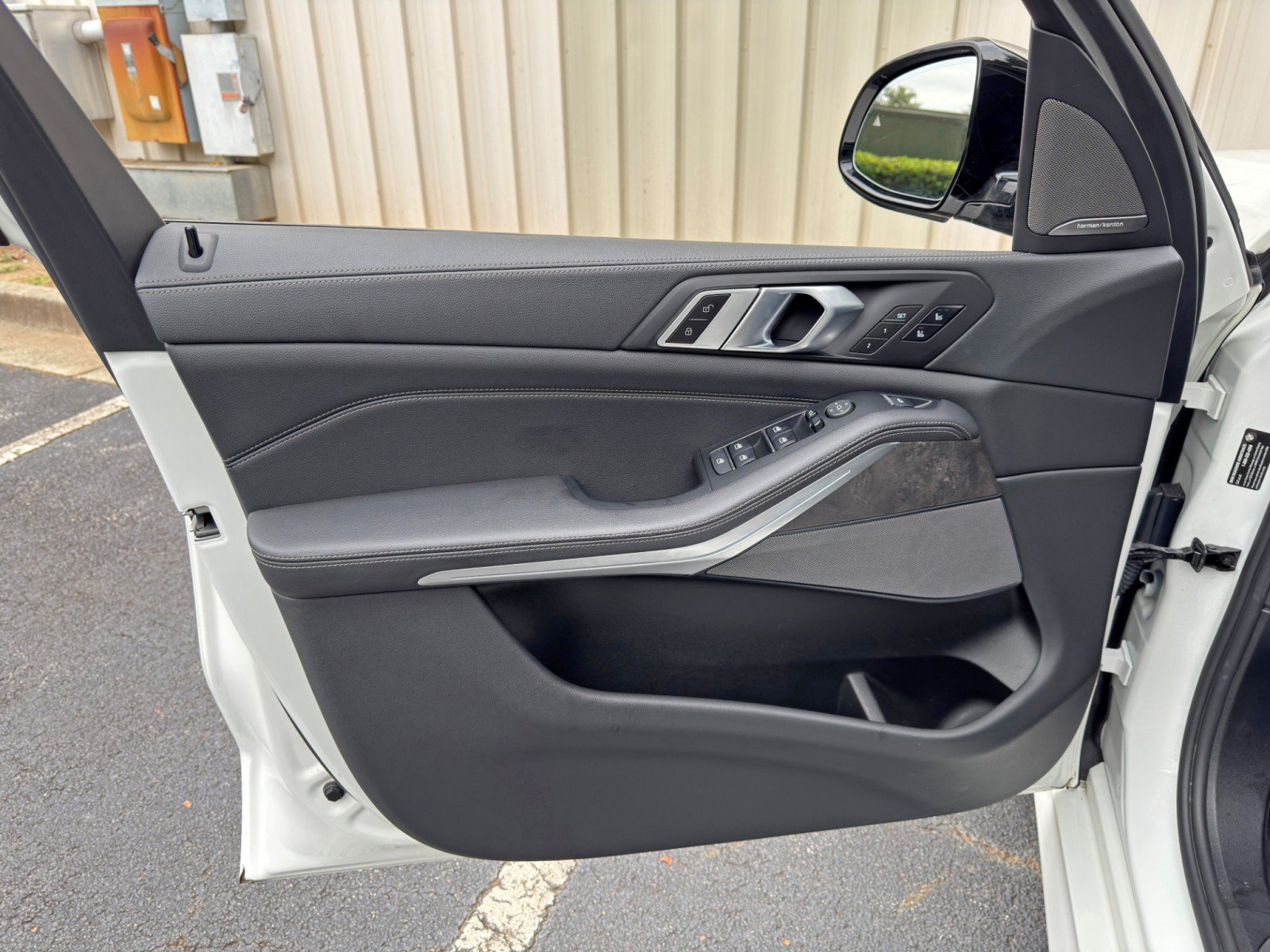 Used 2020 BMW X5 M50i AWD/4WD image 51