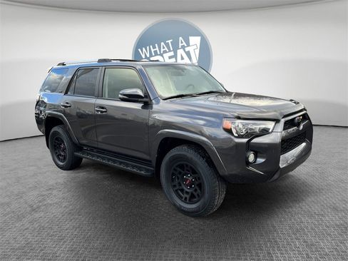 Certified 2018 Toyota 4Runner SR5 image 1