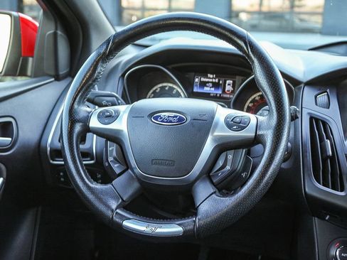 Used 2013 Ford Focus ST FWD image 19