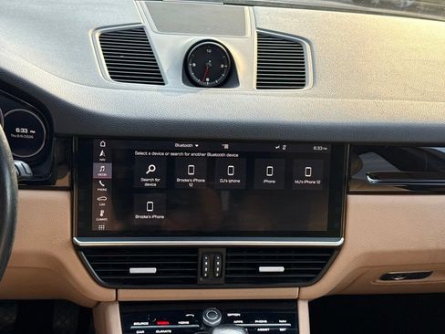 Used 2019 Porsche Cayenne AWD/4WD image 11