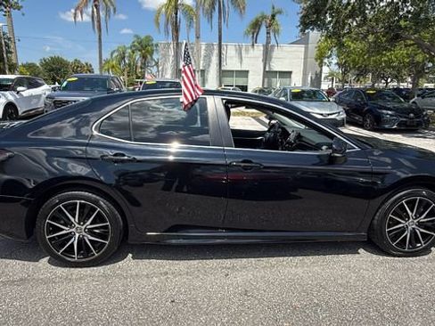 Used 2023 Toyota Camry SE FWD image 10