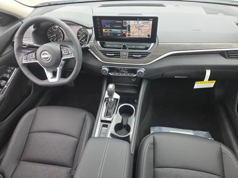 New 2025 Nissan Altima 2.5 SL image 18