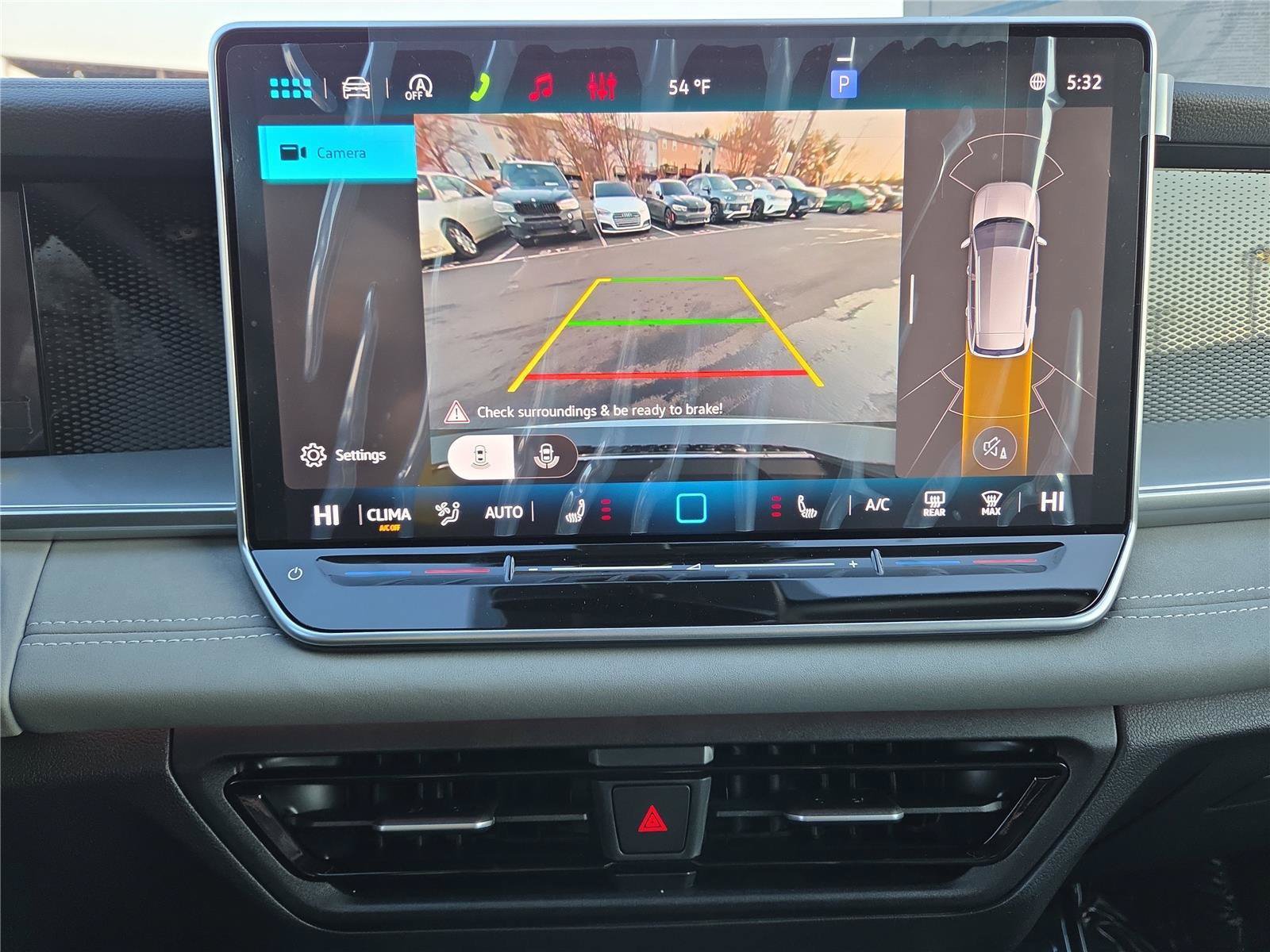 Used 2026 Volkswagen Tiguan SE AWD/4WD image 19