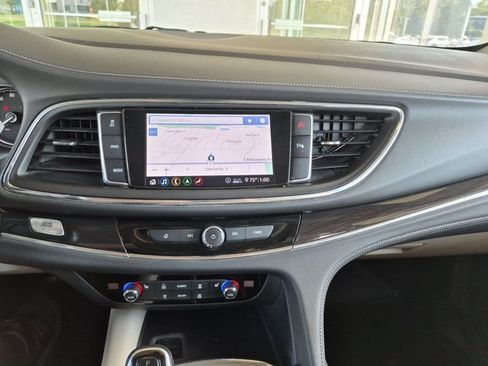 Used 2020 Buick Enclave Essence w/ Sound and Sites Package AWD/4WD image 12